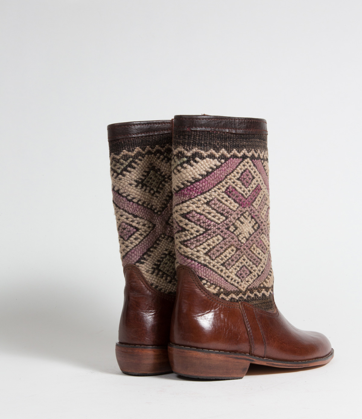 Bottes Kilim cuir mababouche artisanales (Réf. LA2-38)