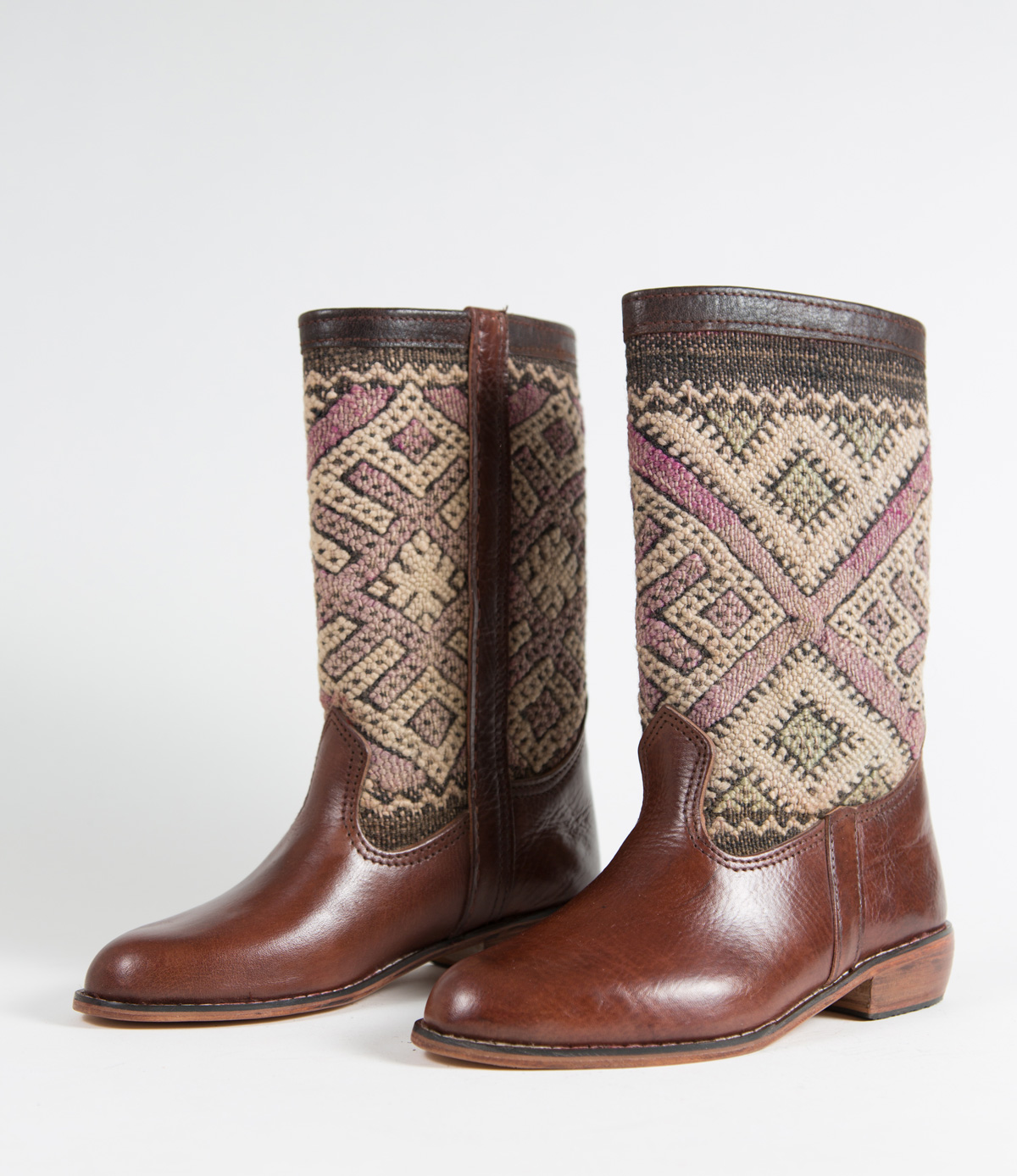 Bottes Kilim cuir mababouche artisanales (Réf. LA3-38)